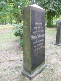 Grabstein Nummer 11 auf dem Friedhof Wittenberge