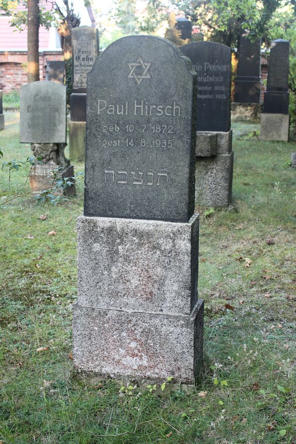 Grabstein Nummer 123 auf dem Friedhof Guben