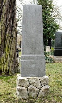 Grabstein Nummer 38 auf dem Friedhof Schwedt