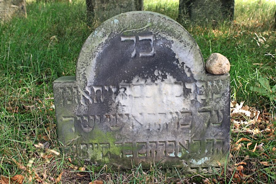 Grabstein Nummer 79 auf dem Friedhof Potsdam