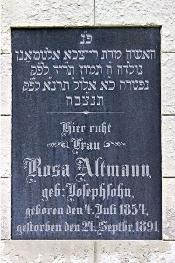 Grabstein Nummer 4577 auf dem Friedhof Potsdam