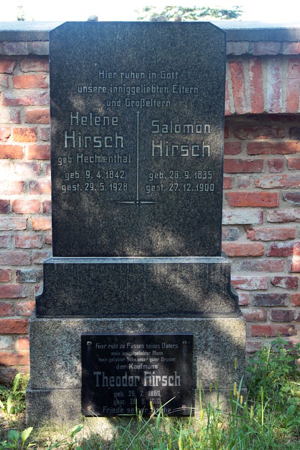 Grabstein Nummer 58 auf dem Friedhof Guben