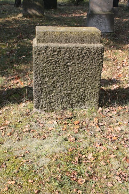 Grabstein Nummer 109 auf dem Friedhof Guben