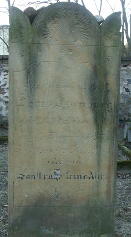 Grabstein Nummer 15 auf dem Friedhof Wriezen