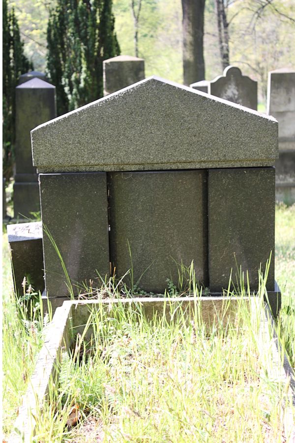 Grabstein Nummer 365 auf dem Friedhof Potsdam
