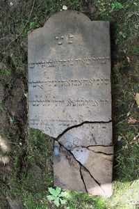 Grabstein Nummer 13 auf dem Friedhof Kremmen