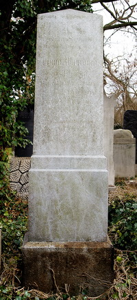 Grabstein Nummer 58 auf dem Friedhof Schwedt