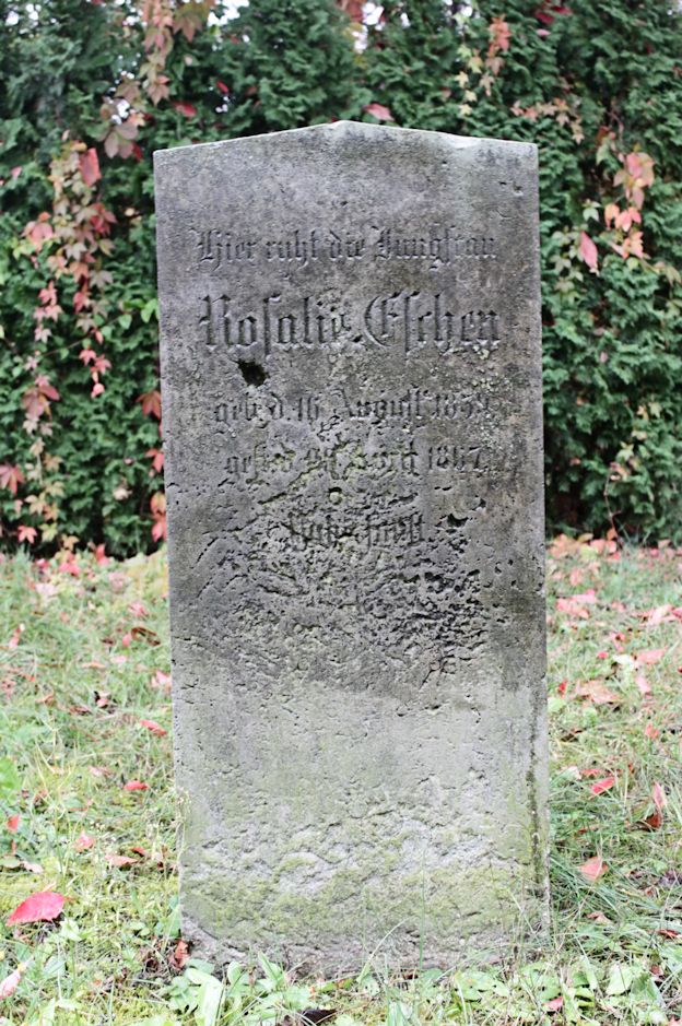 Grabstein Nummer 3 auf dem Friedhof Trebbin