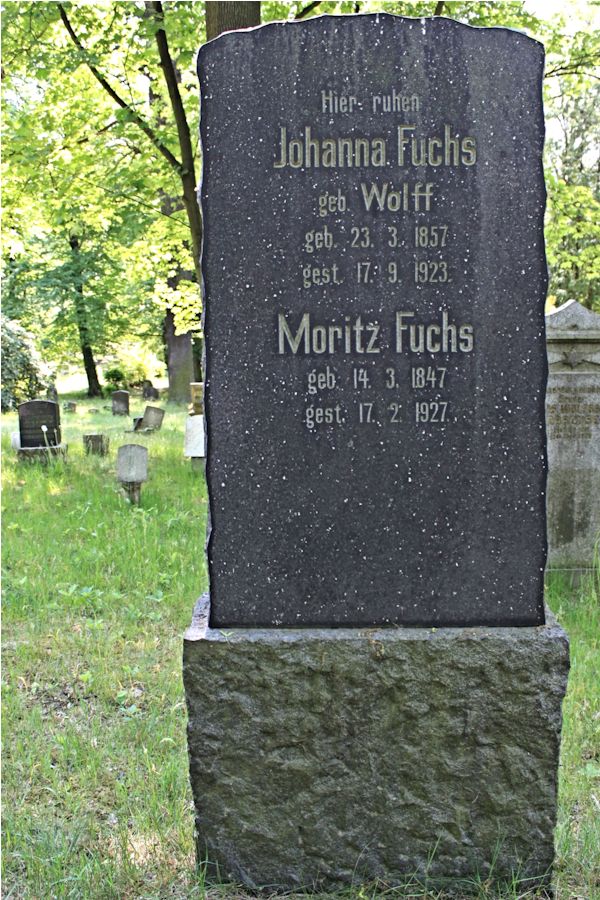Grabstein Nummer 407 auf dem Friedhof Potsdam