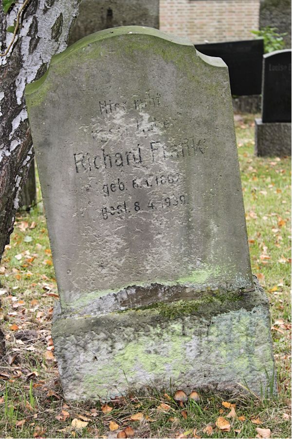 Grabstein Nummer 514 auf dem Friedhof Potsdam