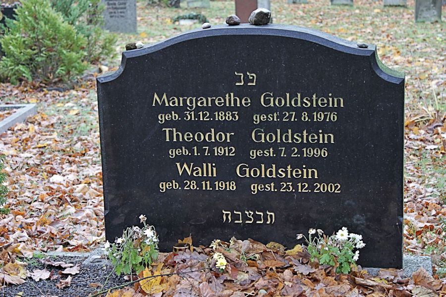 Grabstein Nummer 5251 auf dem Friedhof Potsdam
