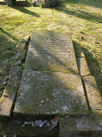 Grabstein Nummer 10 auf dem Friedhof Kremmen