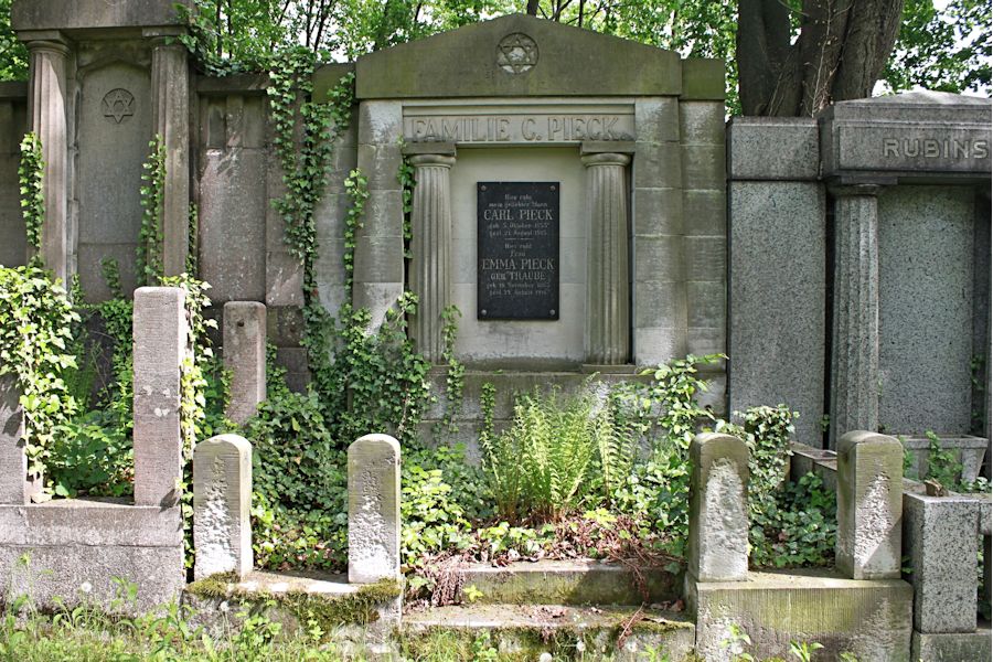 Grabstein Nummer 489 auf dem Friedhof Potsdam