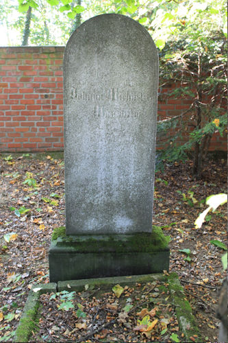 Grabstein Nummer 40 auf dem Friedhof Lindow