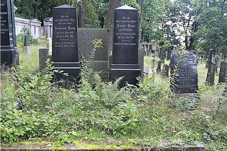 Grabstein Nummer 477 auf dem Friedhof Potsdam