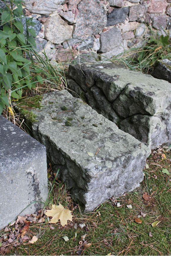 Grabstein Nummer 66 auf dem Friedhof Storkow