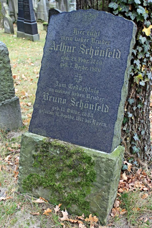 Grabstein Nummer 368 auf dem Friedhof Potsdam