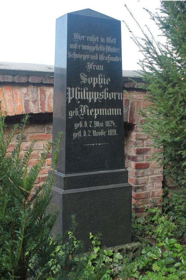 Grabstein Nummer 63 auf dem Friedhof Guben