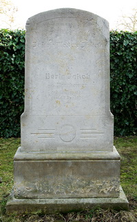Grabstein Nummer 119 auf dem Friedhof Schwedt