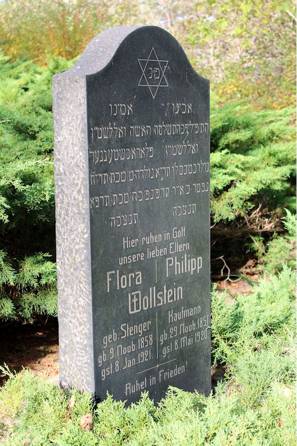 Grabstein Nummer 9 auf dem Friedhof Eisenhüttenstadt