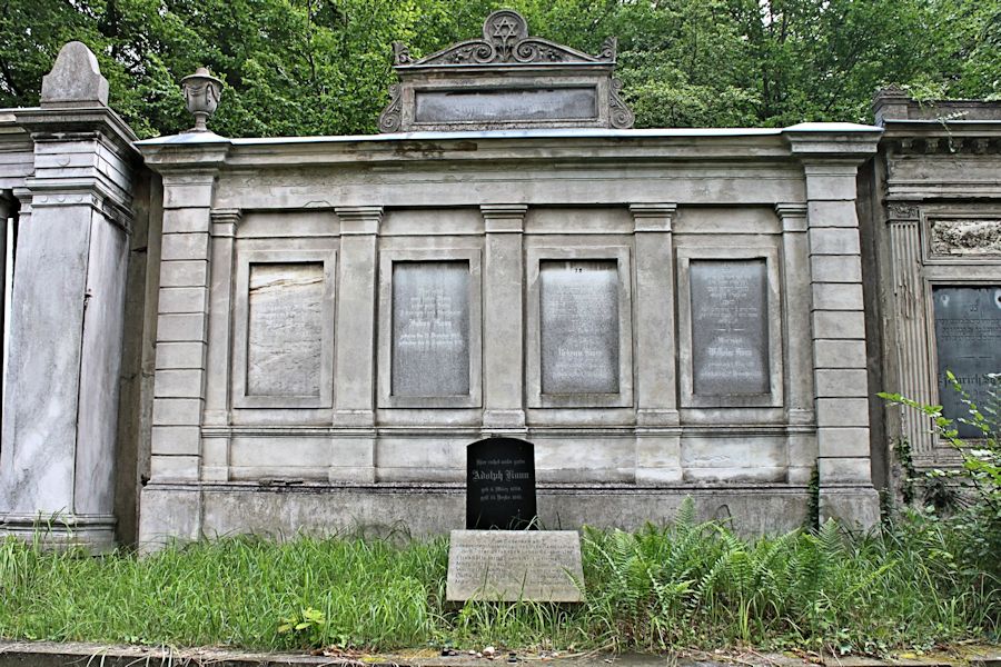 Grabstein Nummer 453 auf dem Friedhof Potsdam