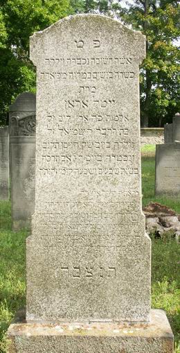 Grabstein Nummer 22 auf dem Friedhof Wriezen