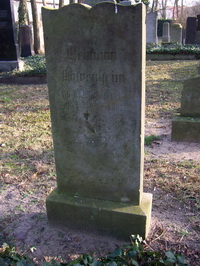 Grabstein Nummer 50 auf dem Friedhof Schwedt