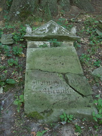 Grabstein Nummer 9 auf dem Friedhof Biesenthal