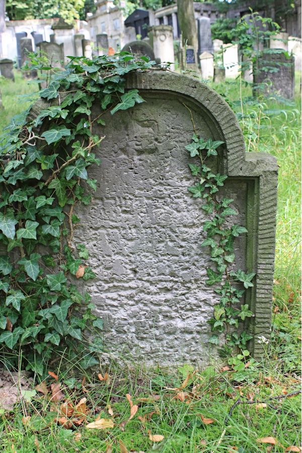 Grabstein Nummer 69 auf dem Friedhof Potsdam