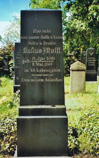 Grabstein Nummer 72 auf dem Friedhof Prenzlau