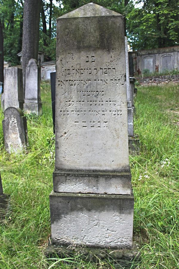 Grabstein Nummer 271 auf dem Friedhof Potsdam