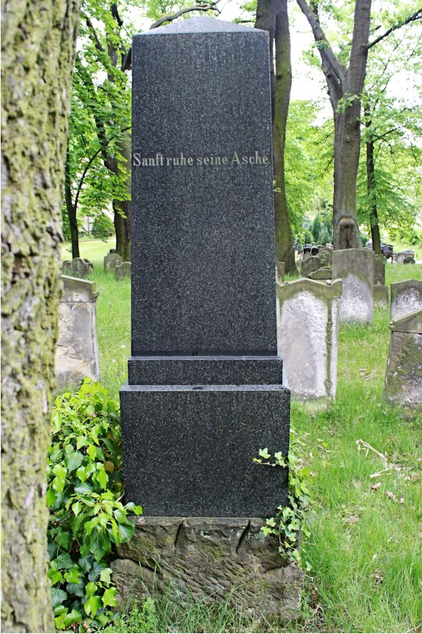 Grabstein Nummer 190 auf dem Friedhof Potsdam
