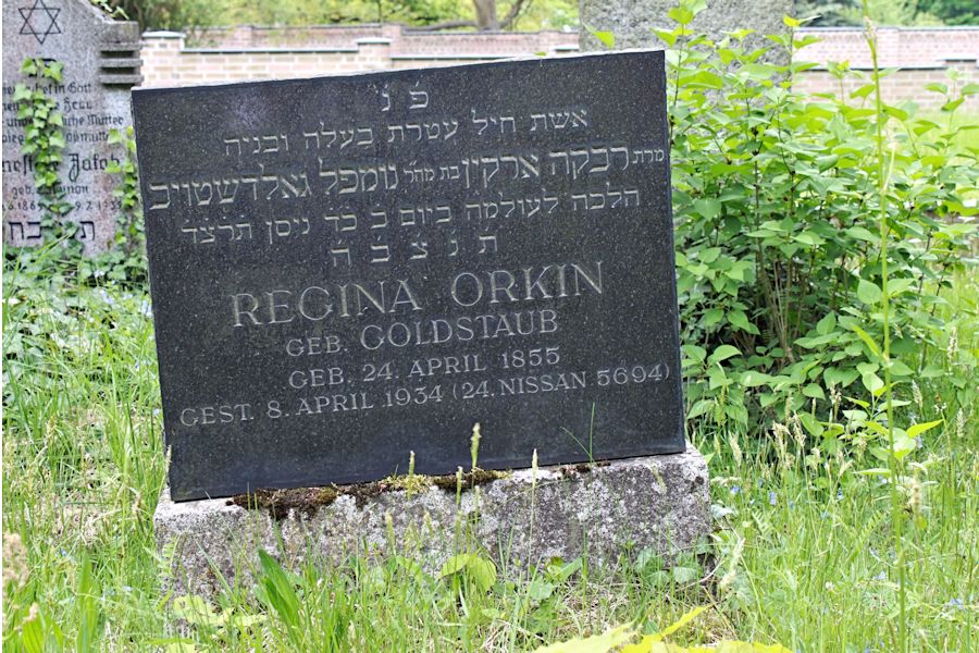 Grabstein Nummer 499 auf dem Friedhof Potsdam