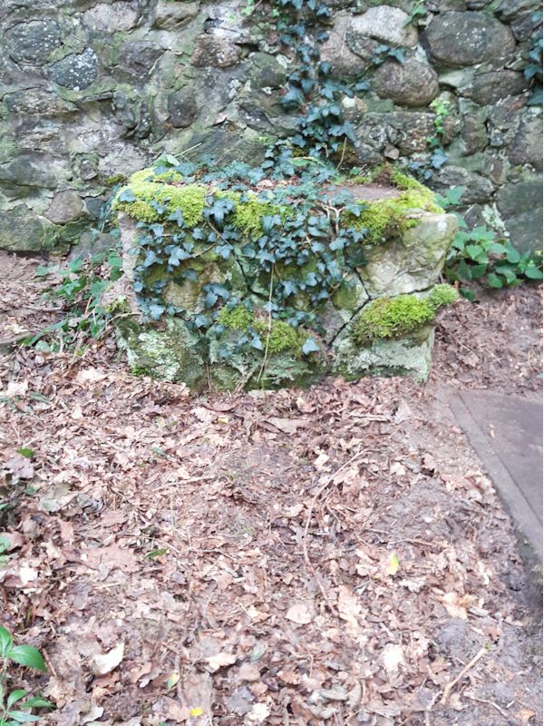 Grabstein Nummer 10 auf dem Friedhof Beeskow