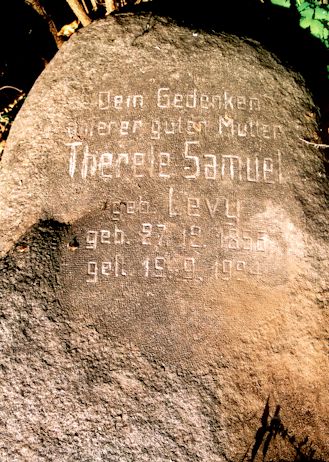Grabstein Nummer 2007 auf dem Friedhof Frankfurt/Oder