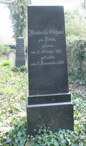 Grabstein Nummer 13 auf dem Friedhof Perleberg