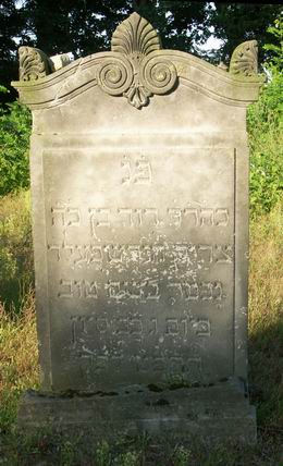 Grabstein Nummer 75 auf dem Friedhof Wriezen