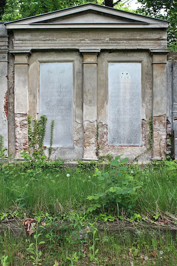 Grabstein Nummer 447 auf dem Friedhof Potsdam