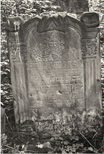 Grabstein Nummer 1103 auf dem Friedhof Frankfurt/Oder