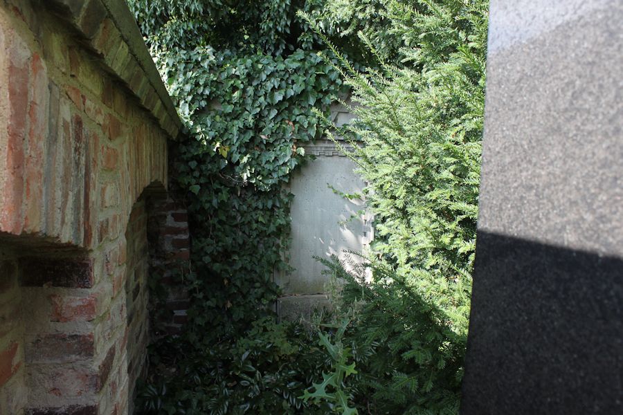 Grabstein Nummer 64 auf dem Friedhof Guben