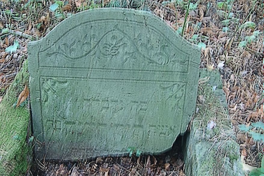 Grabstein Nummer 25 auf dem Friedhof Trzciel (Tirschtiegel)