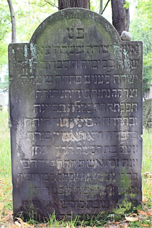 Grabstein Nummer 2 auf dem Friedhof Potsdam