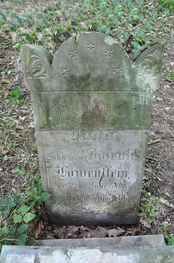 Grabstein Nummer 72 auf dem Friedhof Trzemeszno Lubuskie (Schermeisel)
