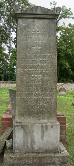Grabstein Nummer 60 auf dem Friedhof Wriezen