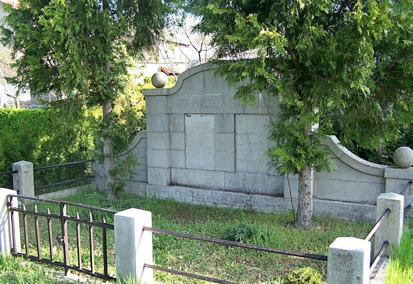 Grabstein Nummer 14 auf dem Friedhof Trebbin