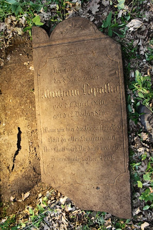 Grabstein Nummer 21 auf dem Friedhof Torzym (Sternberg)
