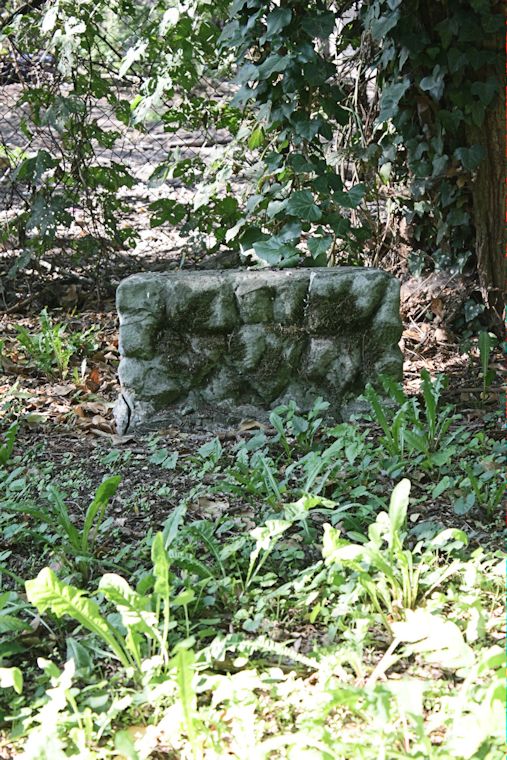 Grabstein Nummer 12 auf dem Friedhof Moryń (Mohrin)