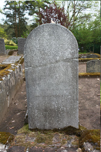 Grabstein Nummer 11 auf dem Friedhof Oderberg