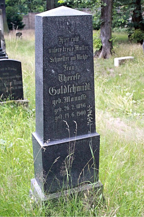 Grabstein Nummer 336 auf dem Friedhof Potsdam
