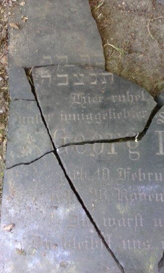 Grabstein Nummer 120 auf dem Friedhof Schwedt